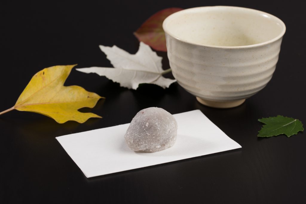 100年以上前の菓子の実物が現存する？！謎多き和菓子「亥の子餅