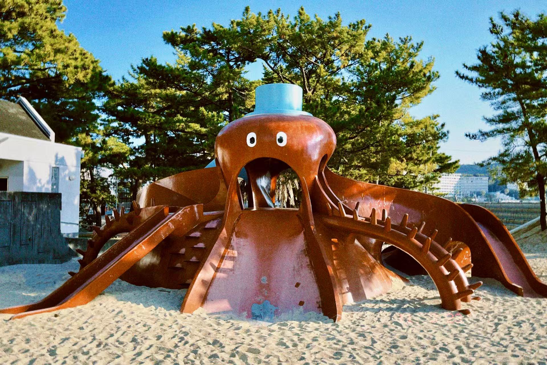 在留外国人として日本で出会った日本の「すべり台」